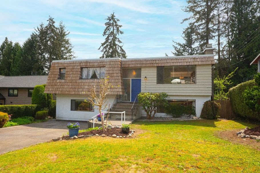 4057 Violet Street North Vancouver, BC - 1