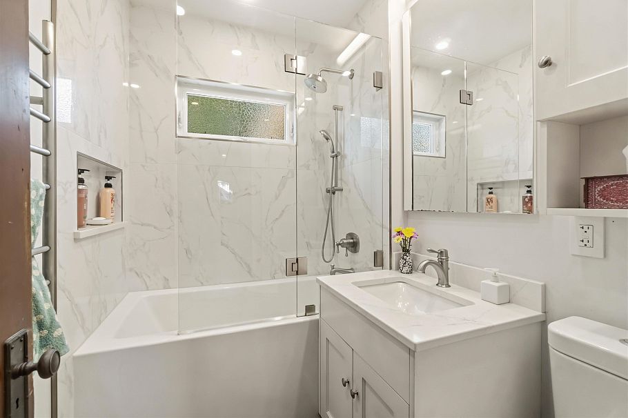 2628 William Street Vancouver, BC - 20