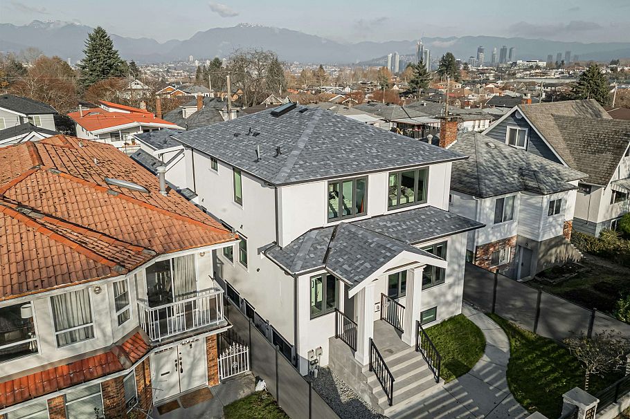 2931 E 28th Avenue Vancouver, BC - 37