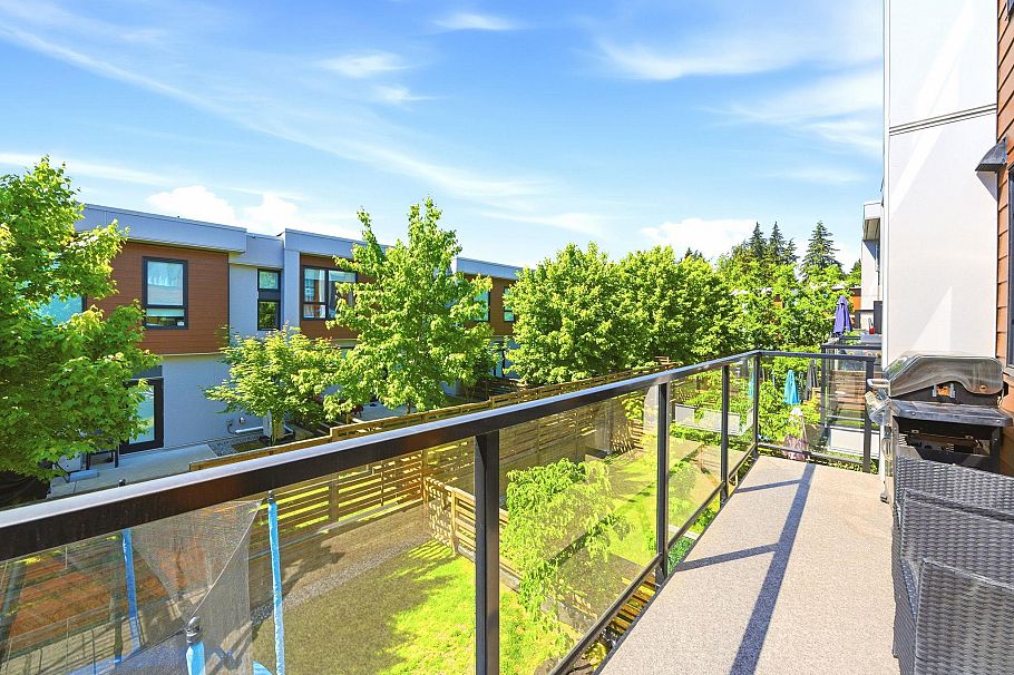 59 3597 Malsum Drive North Vancouver, BC - 35