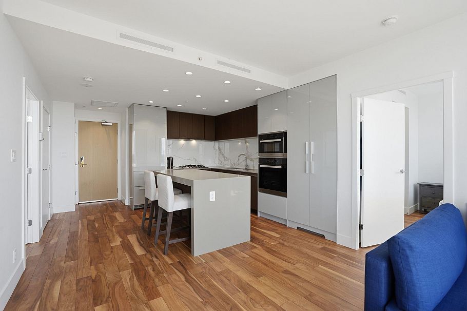 1904 1632 Lions Gate Lane North Vancouver, BC - 6
