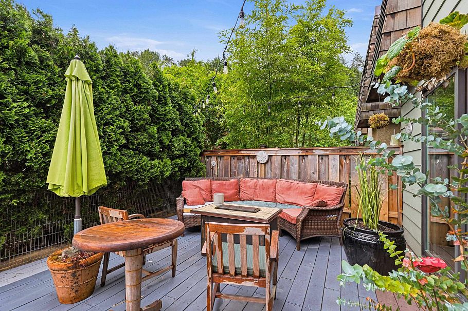 1126 Premier Street North Vancouver, BC - 16