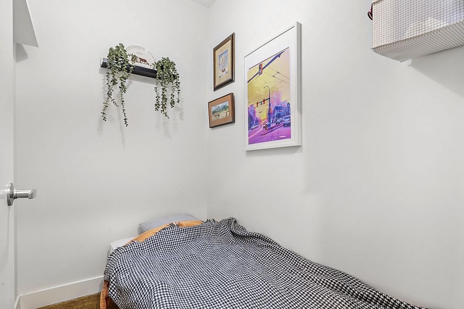 102 2688 Duke Street Vancouver, BC - 16
