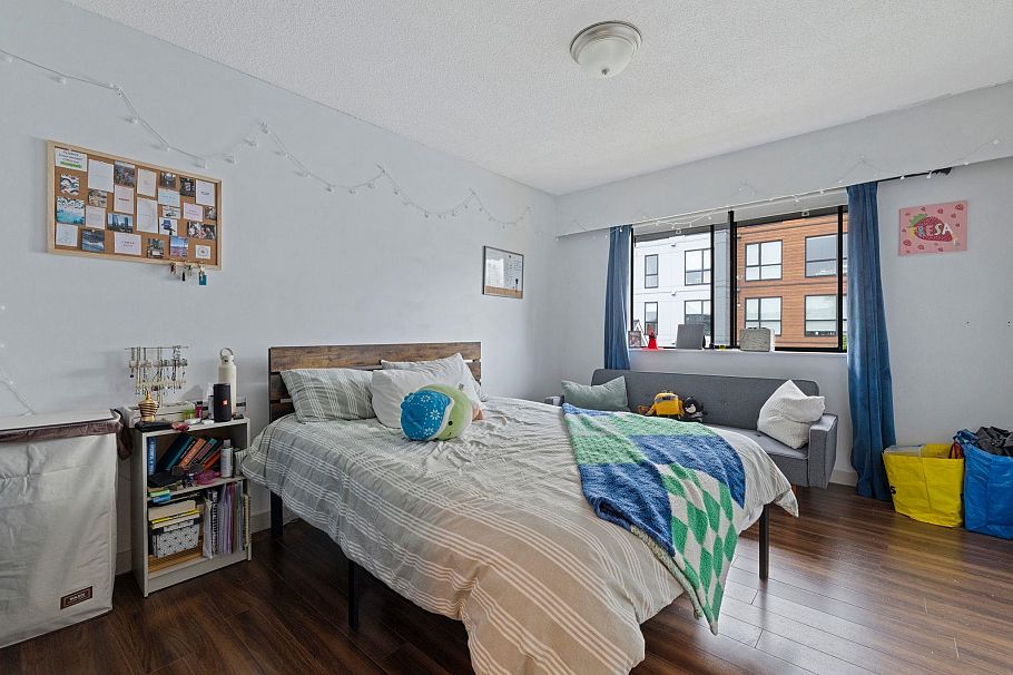 305 175 E 4th Street North Vancouver, BC - 8