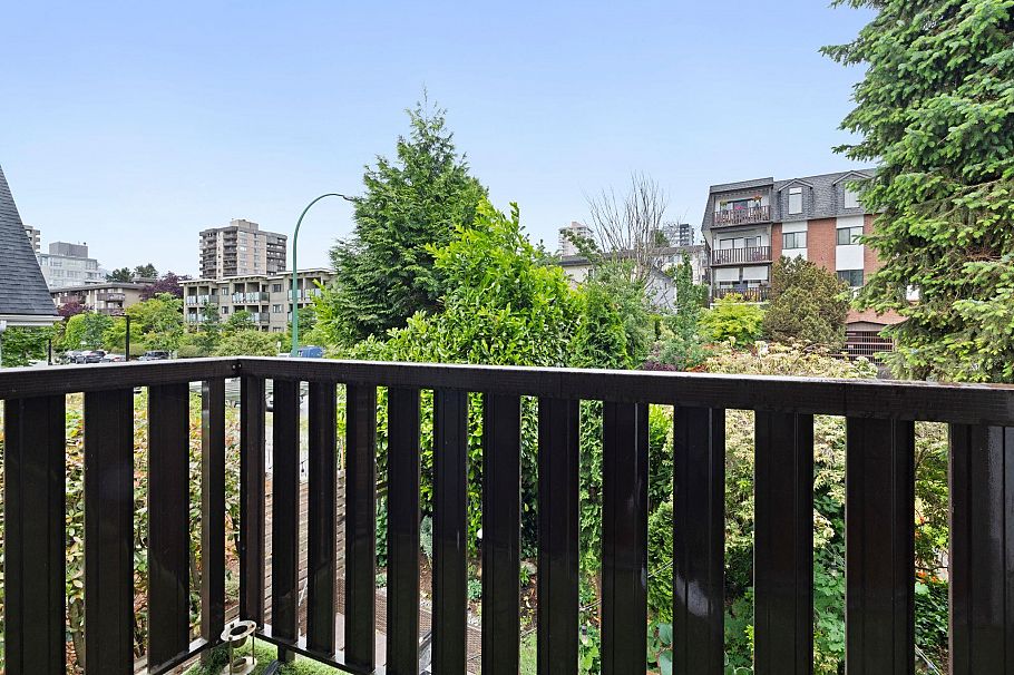 205 175 E 4th Street North Vancouver, BC - 8