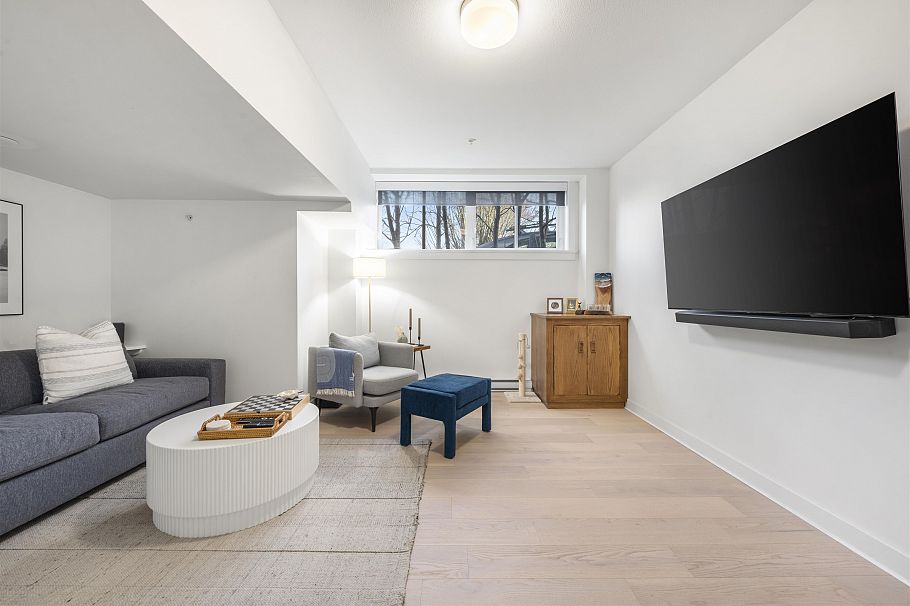 3429 Porter Street Vancouver, BC - 18