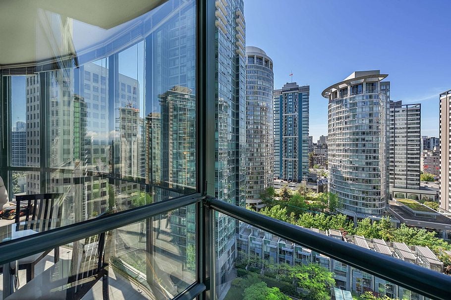1703 1239 W Georgia Street Vancouver, BC - 12