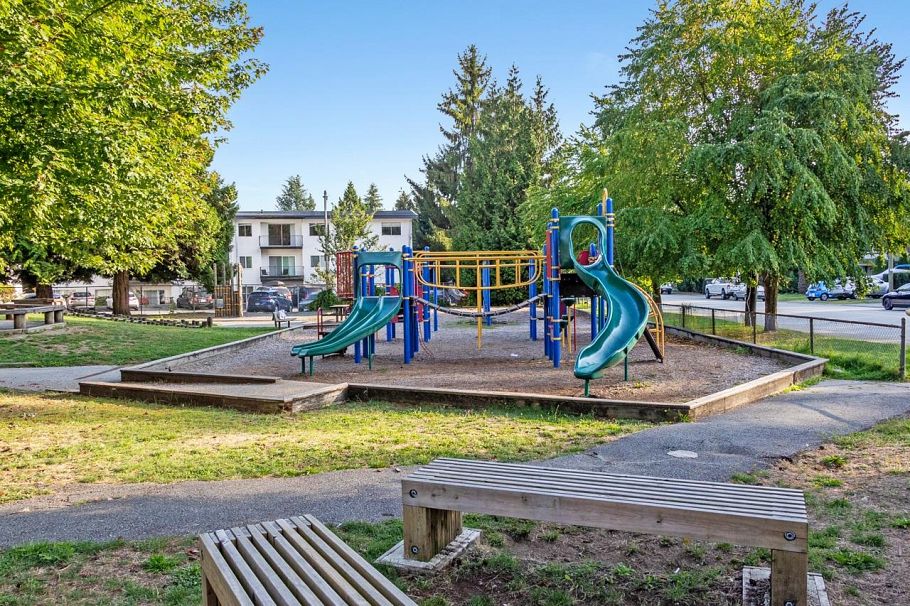 46 433 Seymour River Place North Vancouver, BC - 31