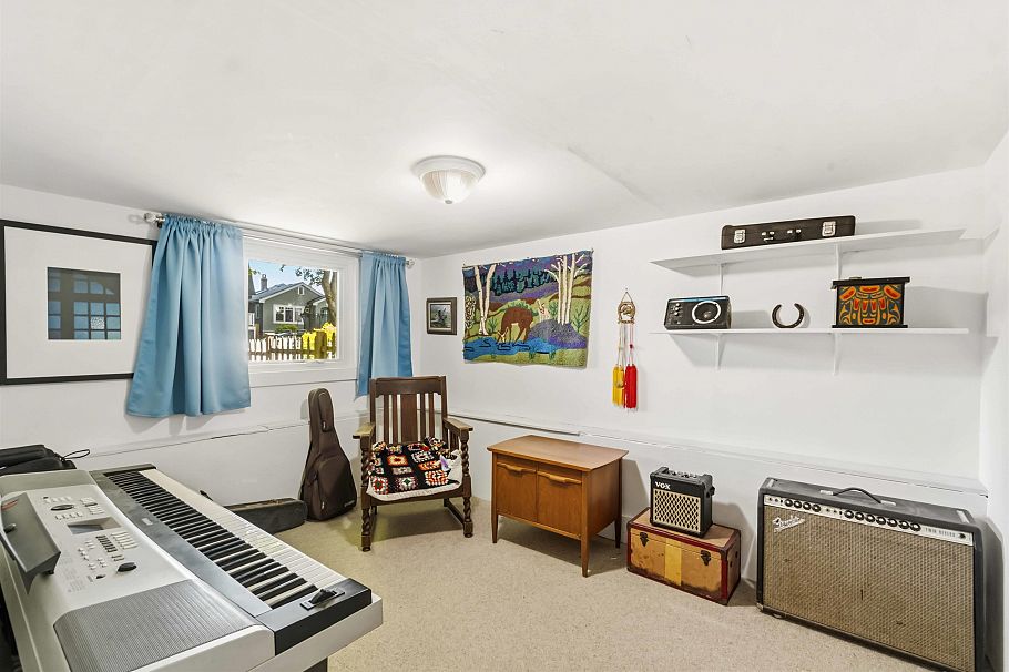 2628 William Street Vancouver, BC - 24