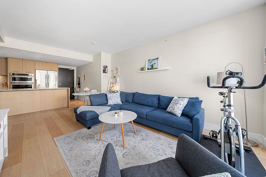 311 150 W 15 Street North Vancouver, BC - 15