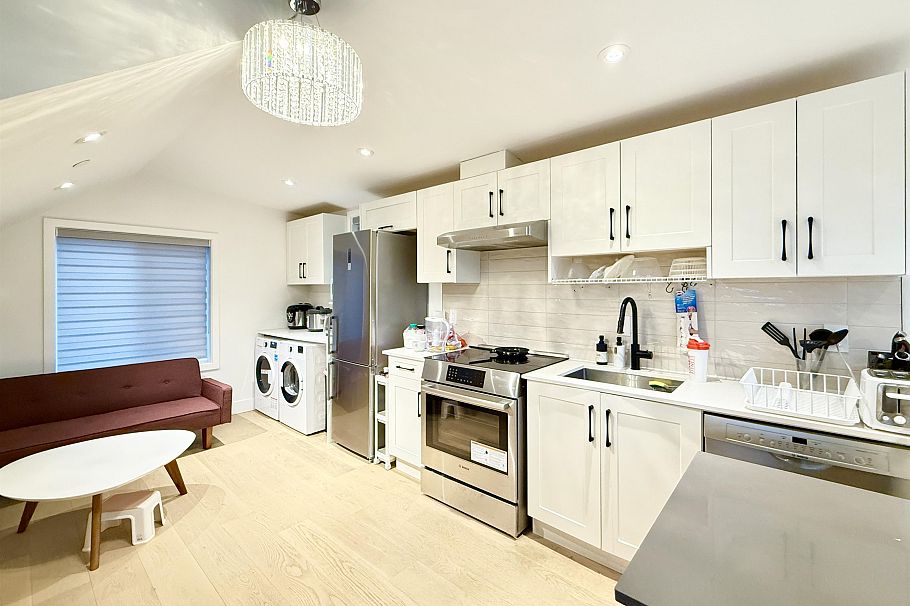 2931 E 28th Avenue Vancouver, BC - 21
