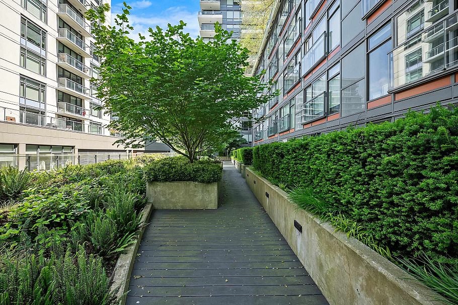 213 159 W 2nd Avenue Vancouver, BC - 31
