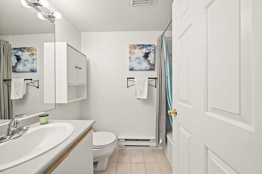 302 1406 W 73rd Avenue Vancouver, BC - 15