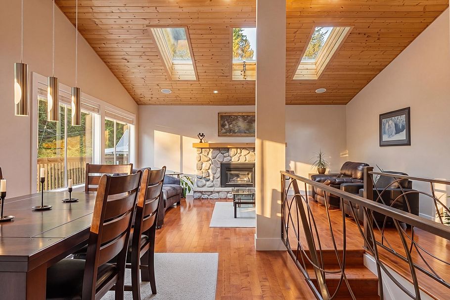 676 Wellington Drive North Vancouver, BC - 6