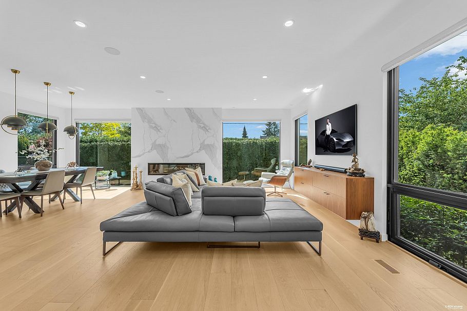 4275 Chelsea Crescent North Vancouver, BC - 5