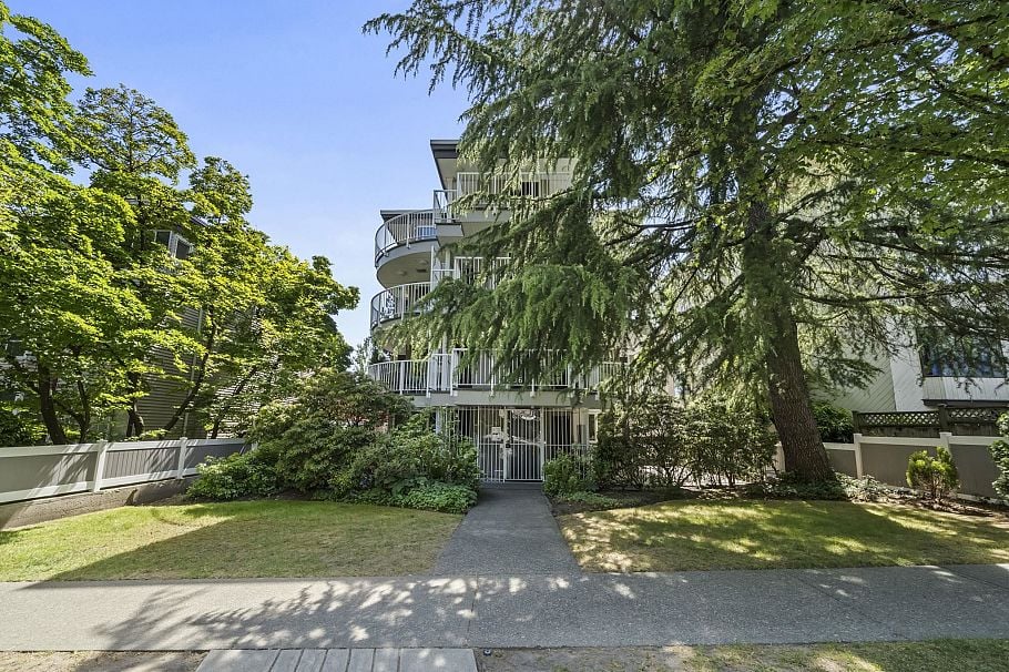 302 1406 W 73rd Avenue Vancouver, BC - 30