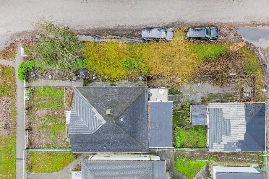 1805 E 51st Avenue Vancouver, BC - 5
