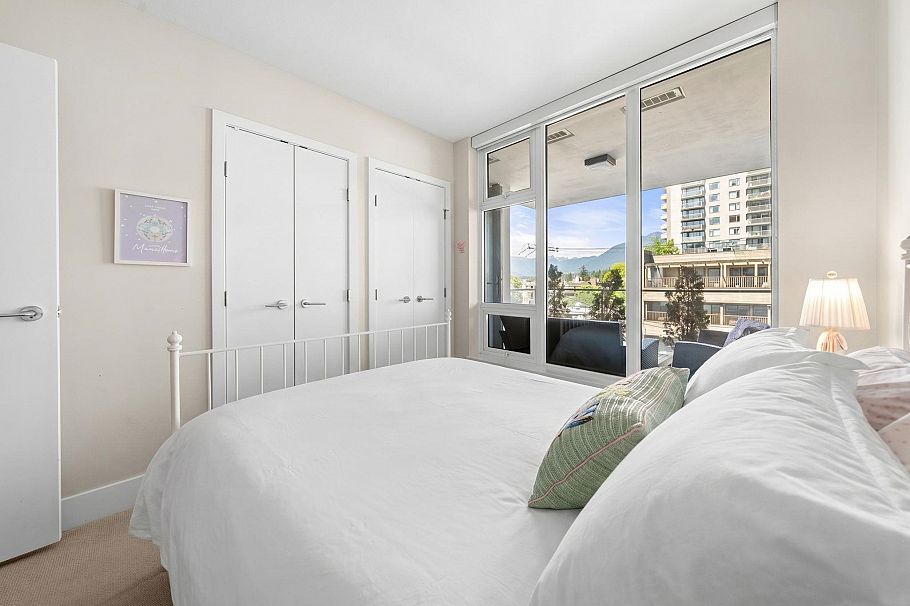 311 150 W 15 Street North Vancouver, BC - 20