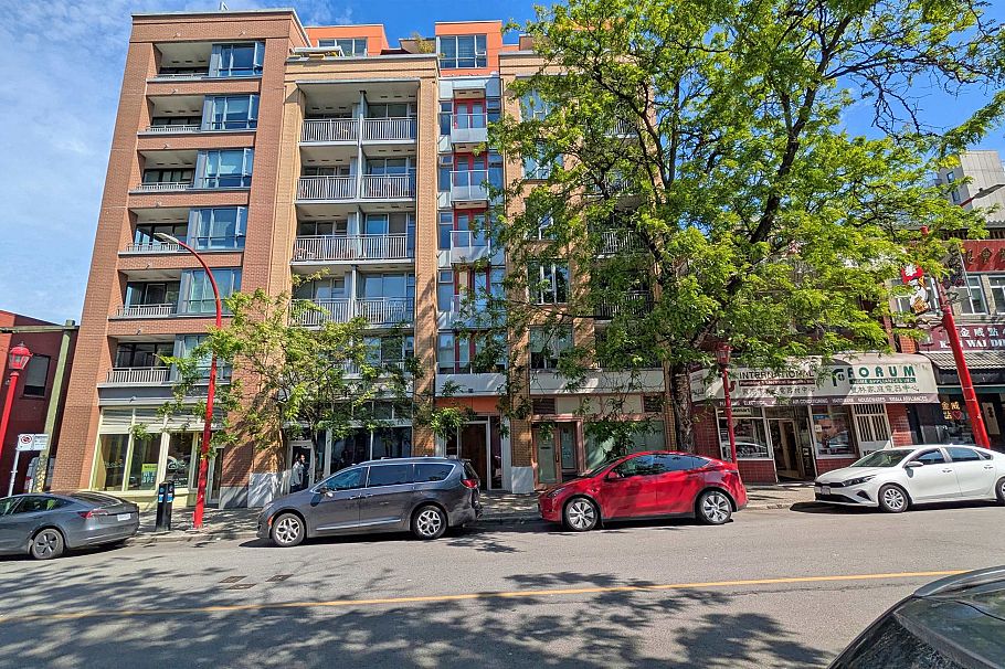 201 231 E Pender Street Vancouver, BC - 1