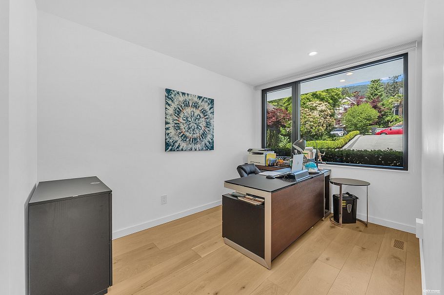4275 Chelsea Crescent North Vancouver, BC - 17