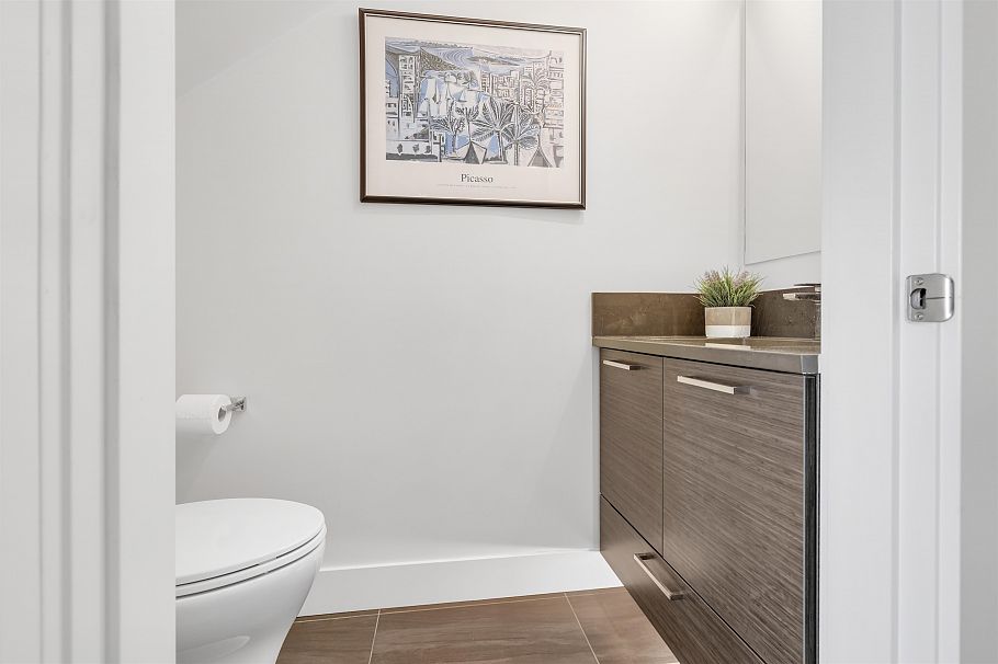 702 3451 Sawmill Crescent Vancouver, BC - 11
