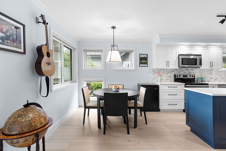 1121 St. Andrews Avenue North Vancouver, BC - 12