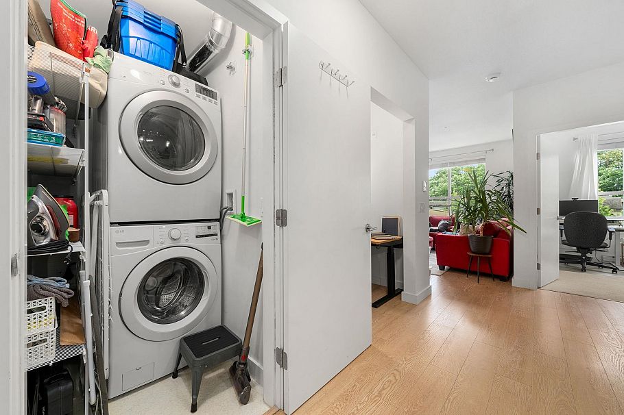 301 3205 Mountain Highway North Vancouver, BC - 27