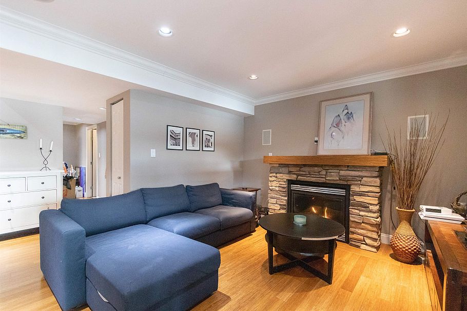 2588 Panorama Drive North Vancouver, BC - 12