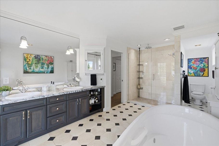 3253 W 24th Avenue Vancouver, BC - 22