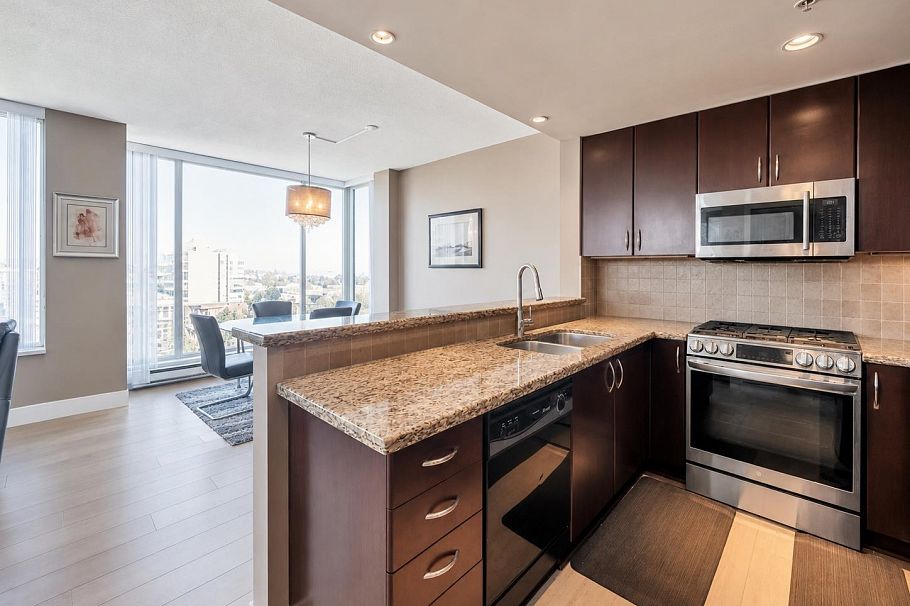 1301 1428 W 6th Avenue Vancouver, BC - 3