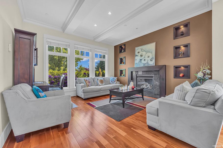 3618 W 24th Avenue Vancouver, BC - 2