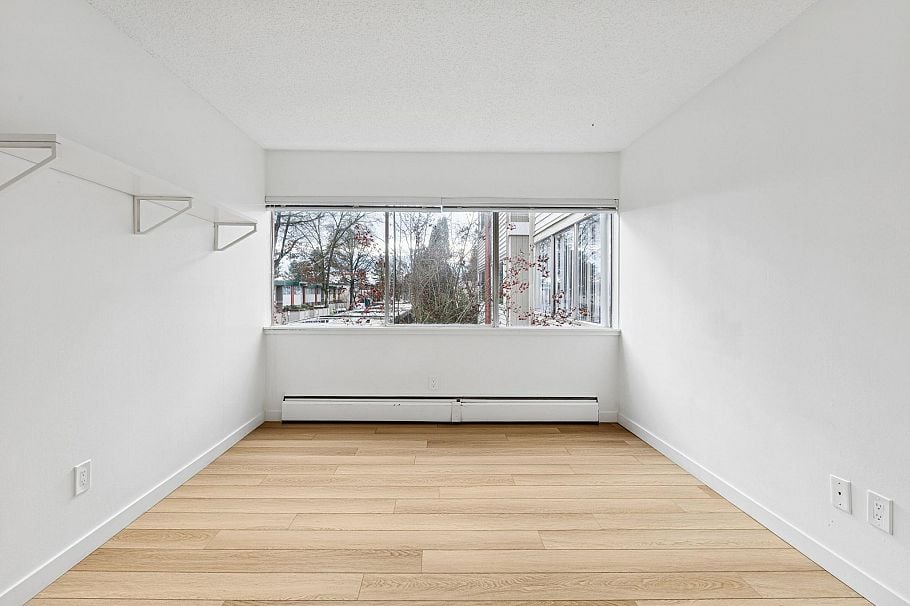 879 Westview Crescent North Vancouver, BC - 8