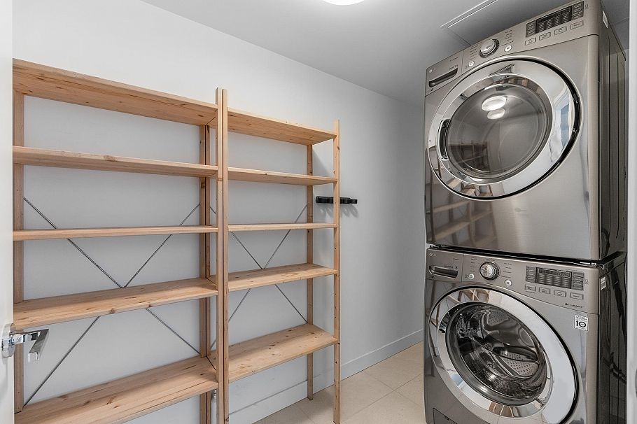 411 105 W 2nd Street North Vancouver, BC - 23