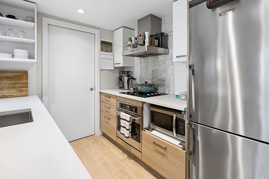 220 1783 Manitoba Street Vancouver, BC - 10