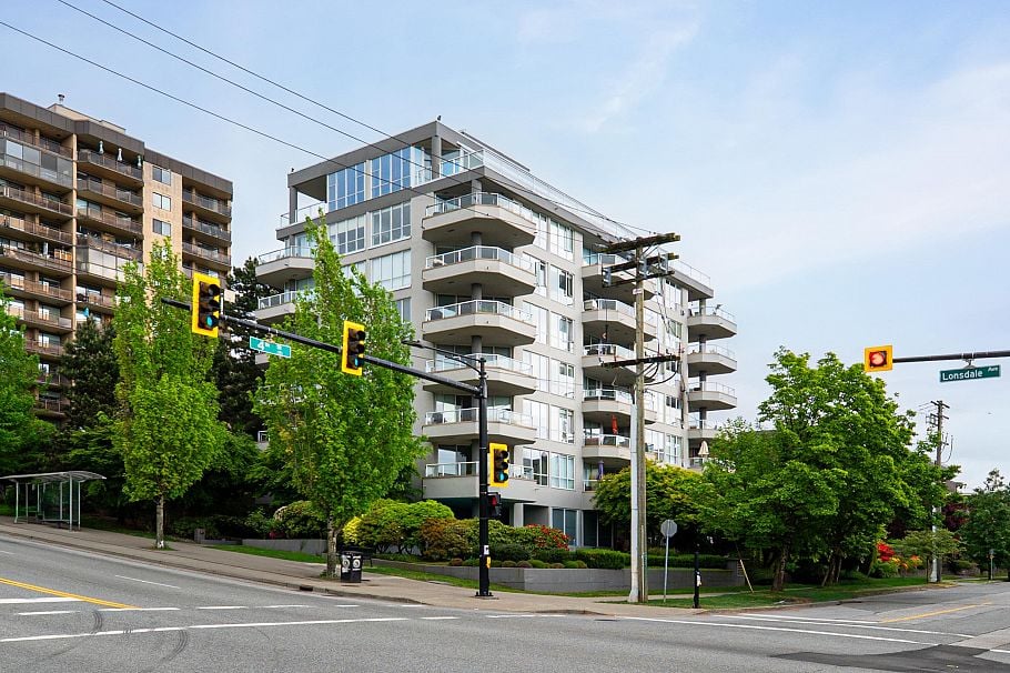 203 408 Lonsdale Avenue North Vancouver, BC - 1