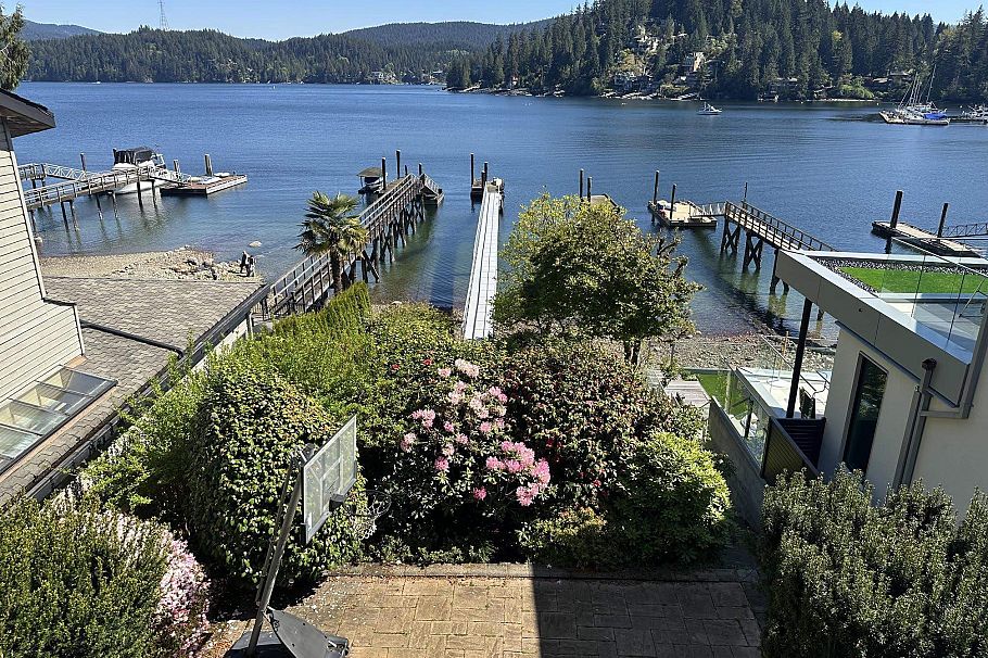 2588 Panorama Drive North Vancouver, BC - 3