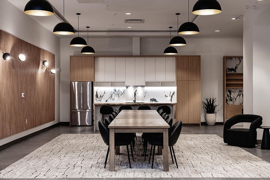 420 422 E 3rd Street North Vancouver, BC - 23