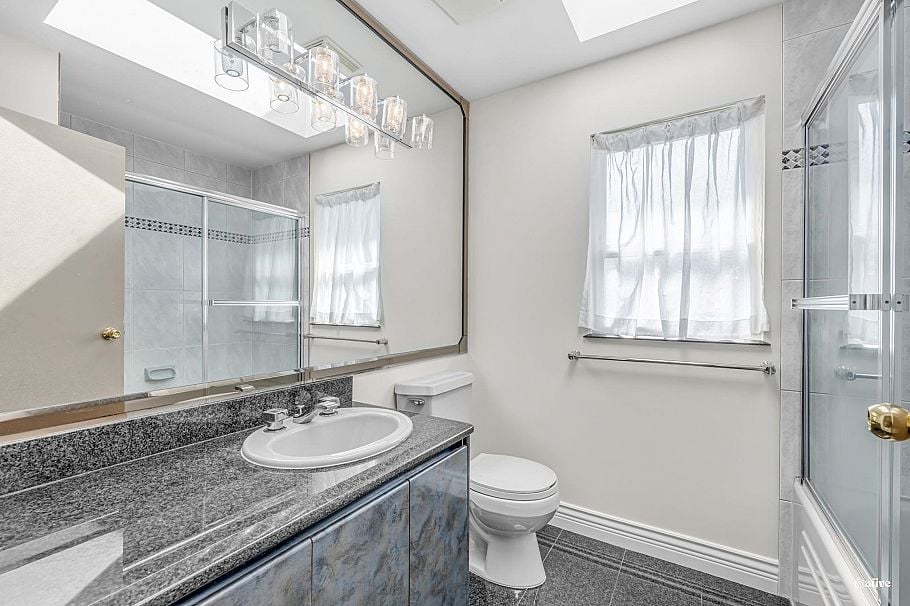 B205 1463 W 57th Street Vancouver, BC - 25