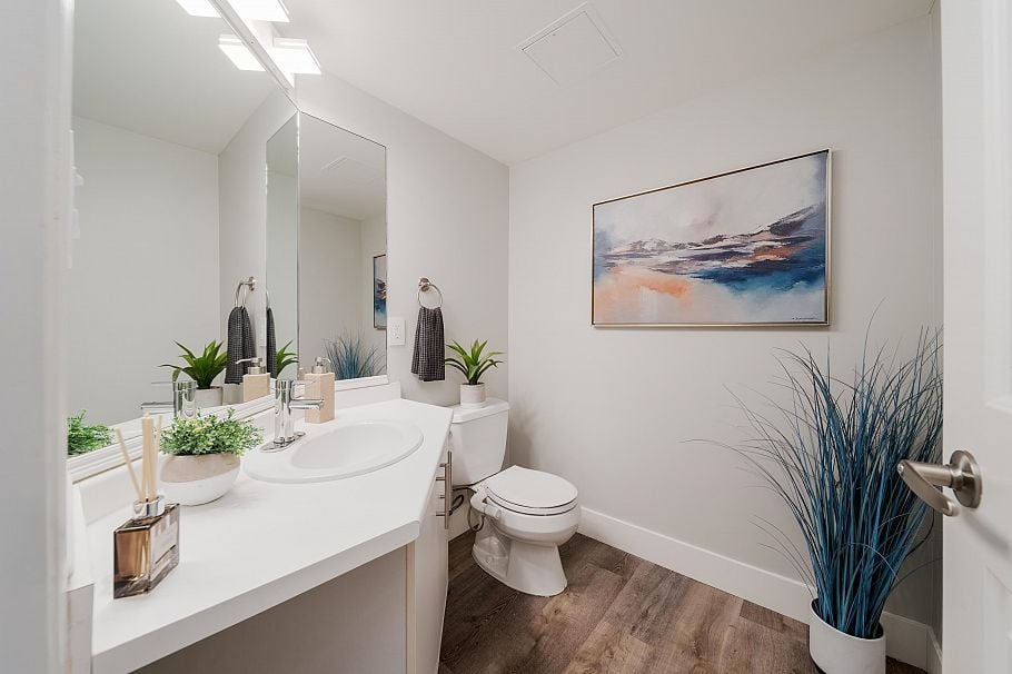 203 408 Lonsdale Avenue North Vancouver, BC - 15