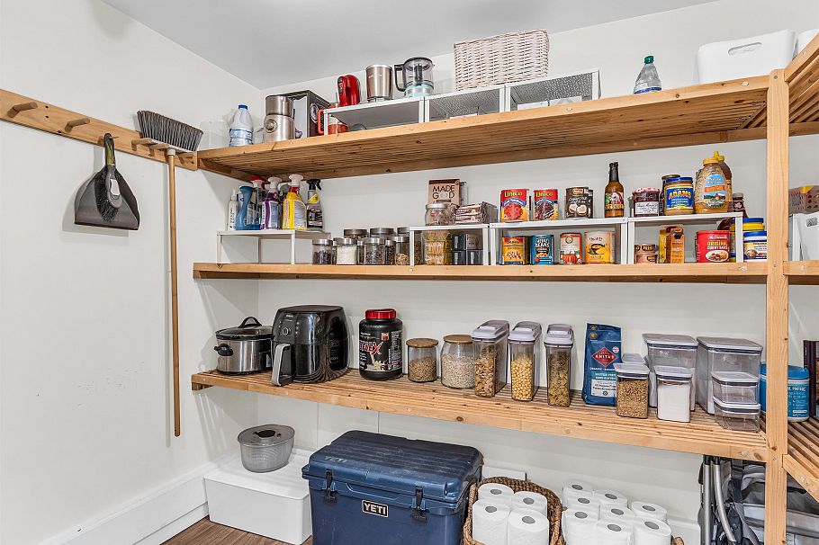 436 Lakewood Drive Vancouver, BC - 11