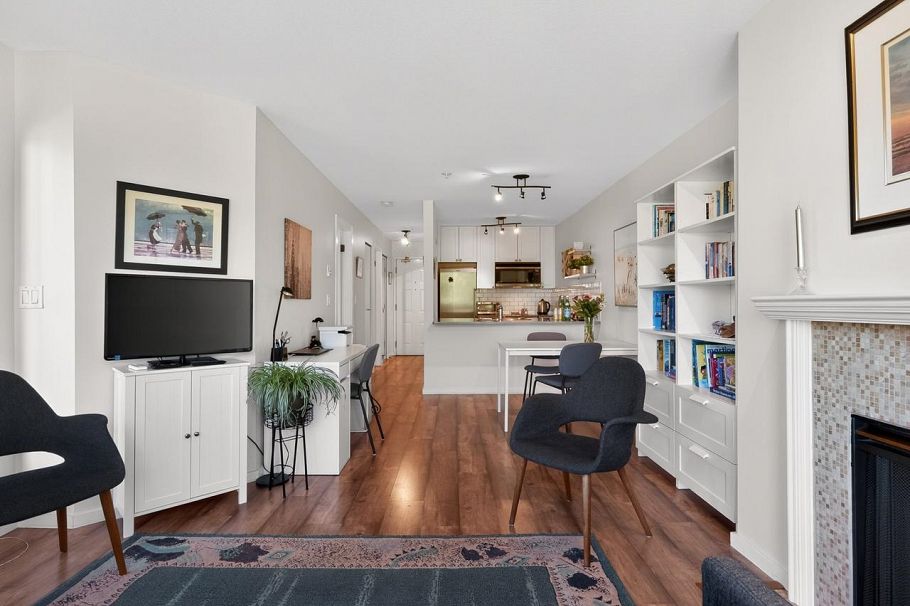 305-2195 W 5th Avenue Vancouver, BC - 11