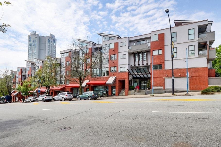 414 345 Lonsdale Avenue North Vancouver, BC - 1