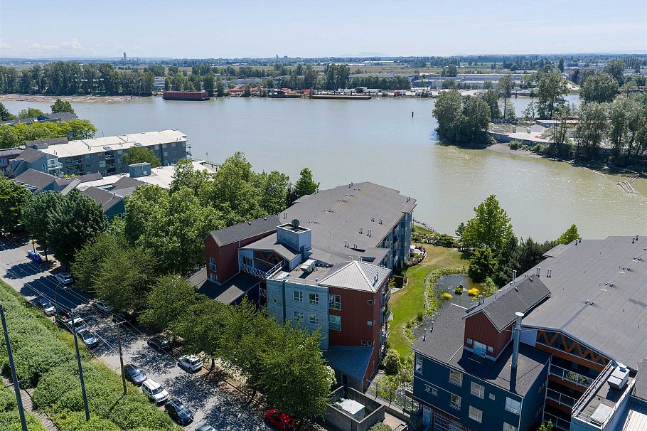 407 1880 E Kent Avenue South Vancouver, BC - 30