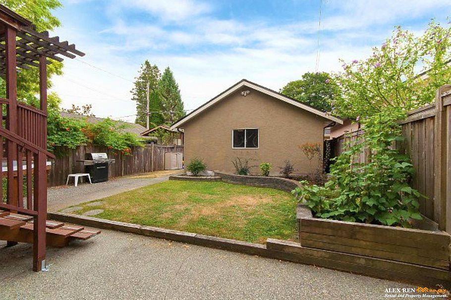 4350 W 14th Avenue Vancouver, BC - 19