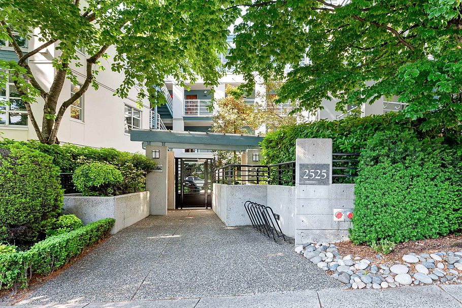 304 2525 W 4th Avenue Vancouver, BC - 25