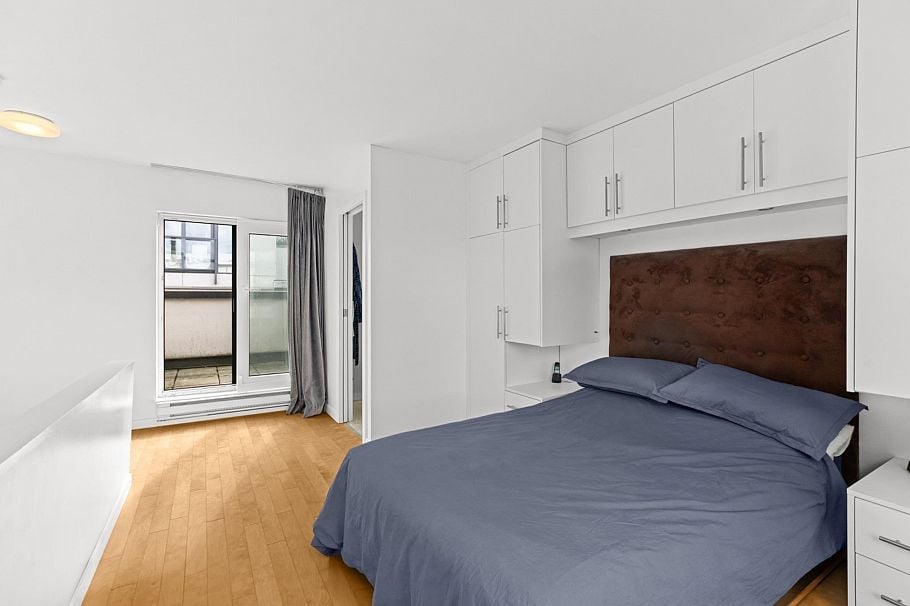 1286 W 7th Avenue Vancouver, BC - 24