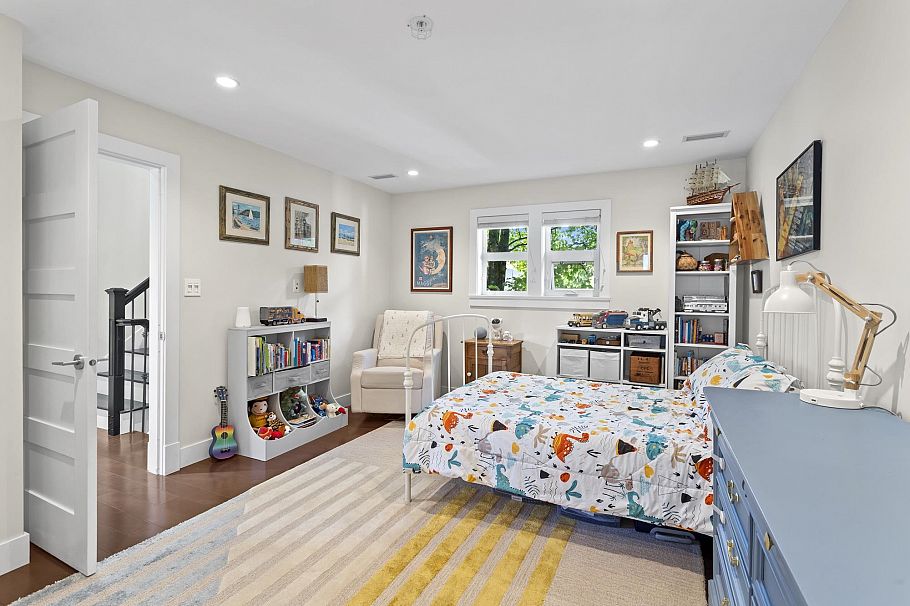 1020 E 13th Avenue Vancouver, BC - 29