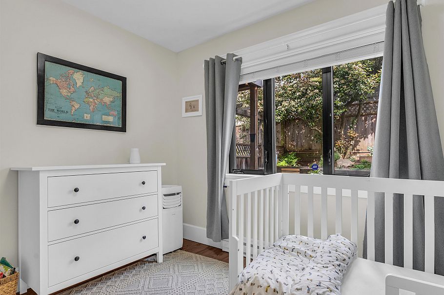 436 Lakewood Drive Vancouver, BC - 25