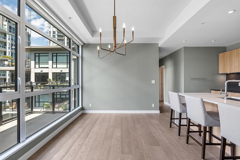 411 105 W 2nd Street North Vancouver, BC - 12