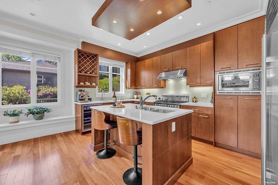 3618 W 24th Avenue Vancouver, BC - 12